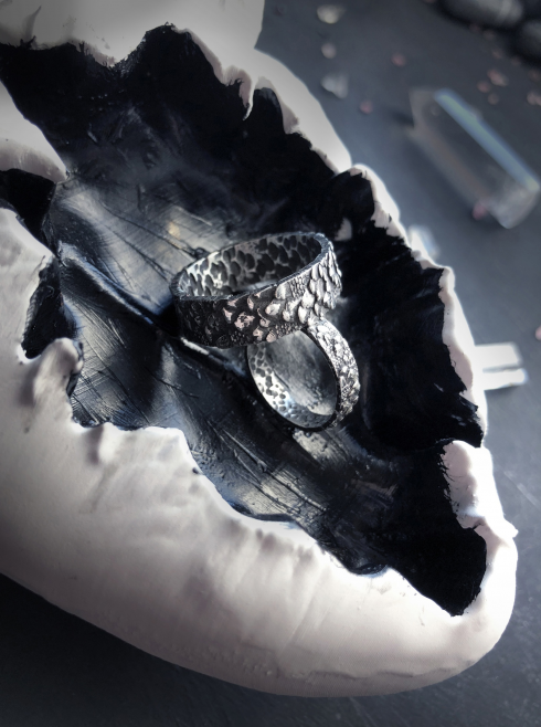 Кольцо "Чешуя дракона"