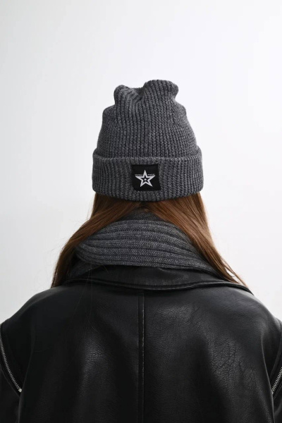 Шапка Masha Tsigal SHORT PUNK